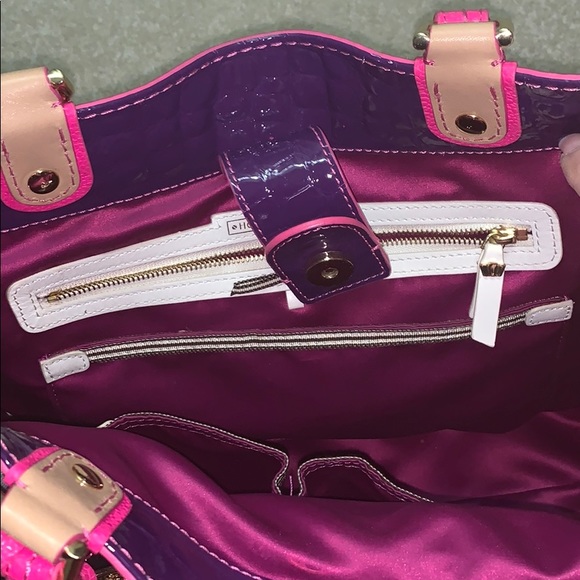 HENRI BENDEL CENTENNIAL STRIPE HANDBAG- RARE! - Picture 3 of 3